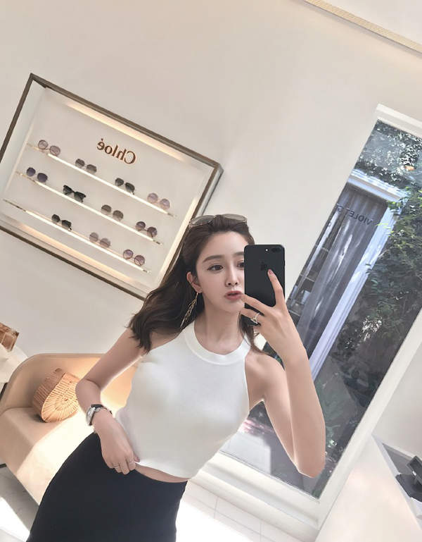 女神“韩雨嘉”近期清纯美照欣赏 网友：美得不可方物