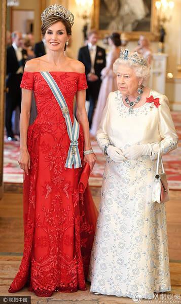 西班牙王妃高贵优雅 与英国女王最萌身高差 
