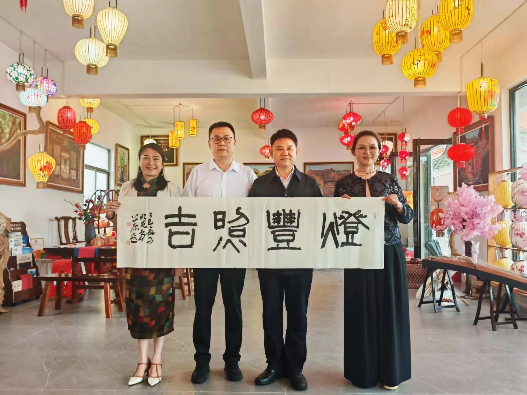 1753666594.jpg 03a40fb61702f8936e6812e7fcfe4fb8.jpg