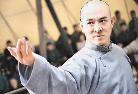 李连杰自称离死亡不远 功夫皇帝伤病缠身显老